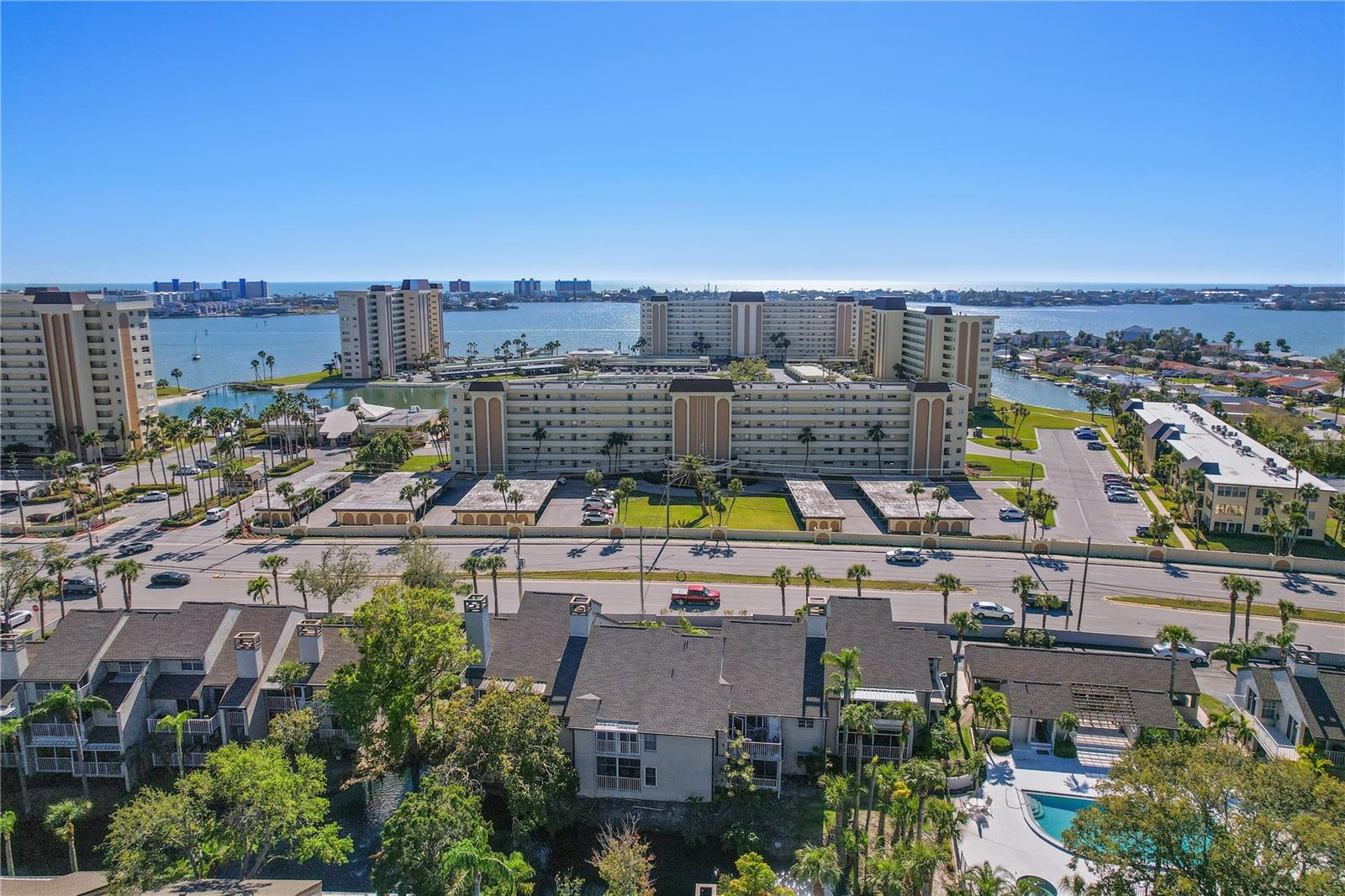 4775 COVE CIR #106, ST PETERSBURG, FL — photo 41