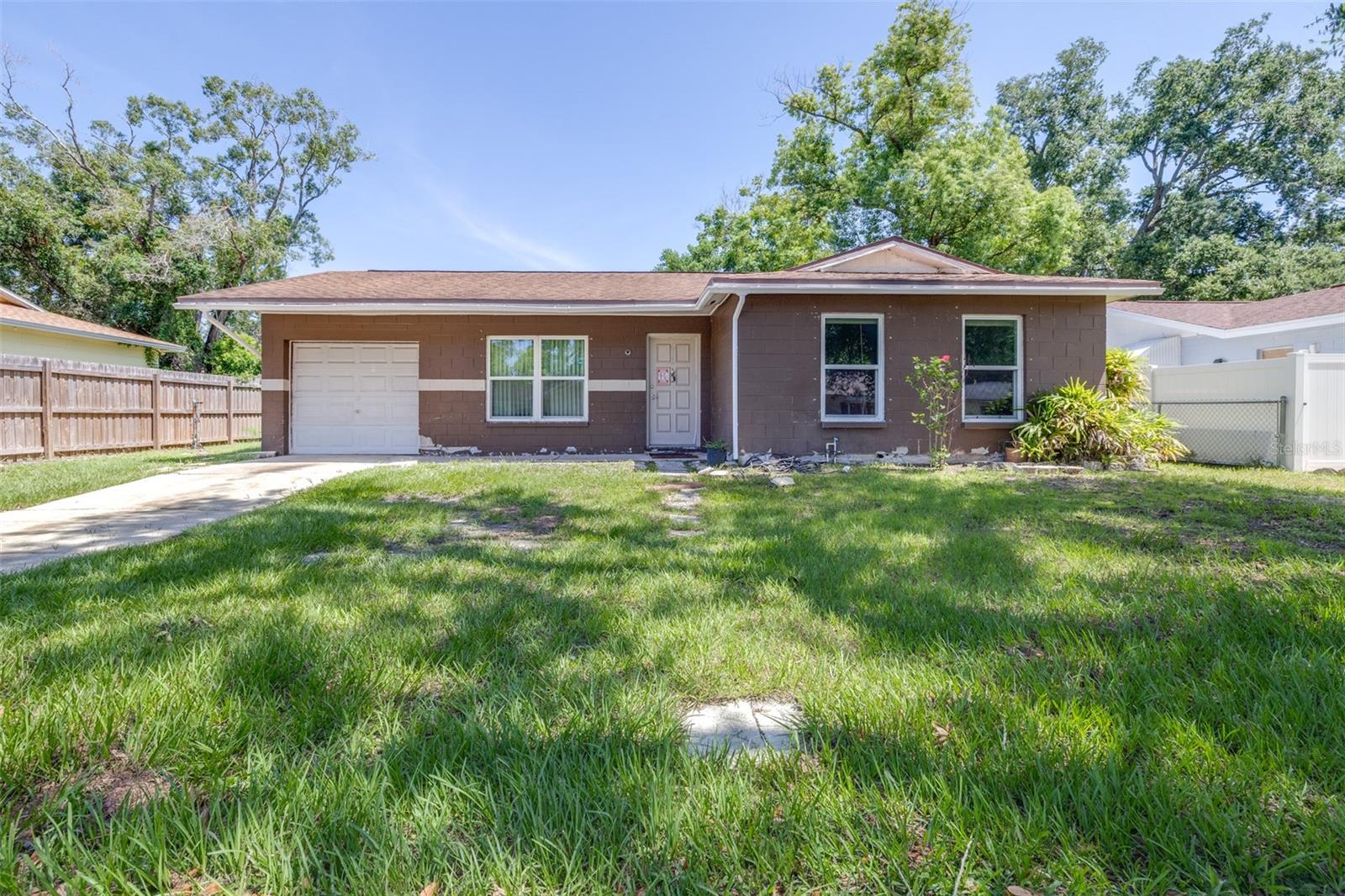 911 W GASTON PL, TAMPA, FL — photo 3