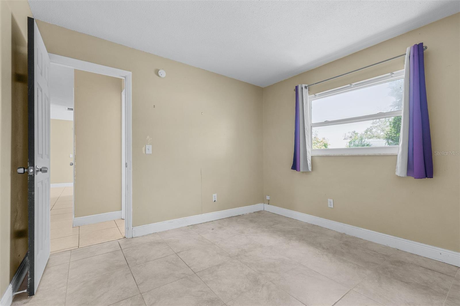 911 W GASTON PL, TAMPA, FL — photo 18