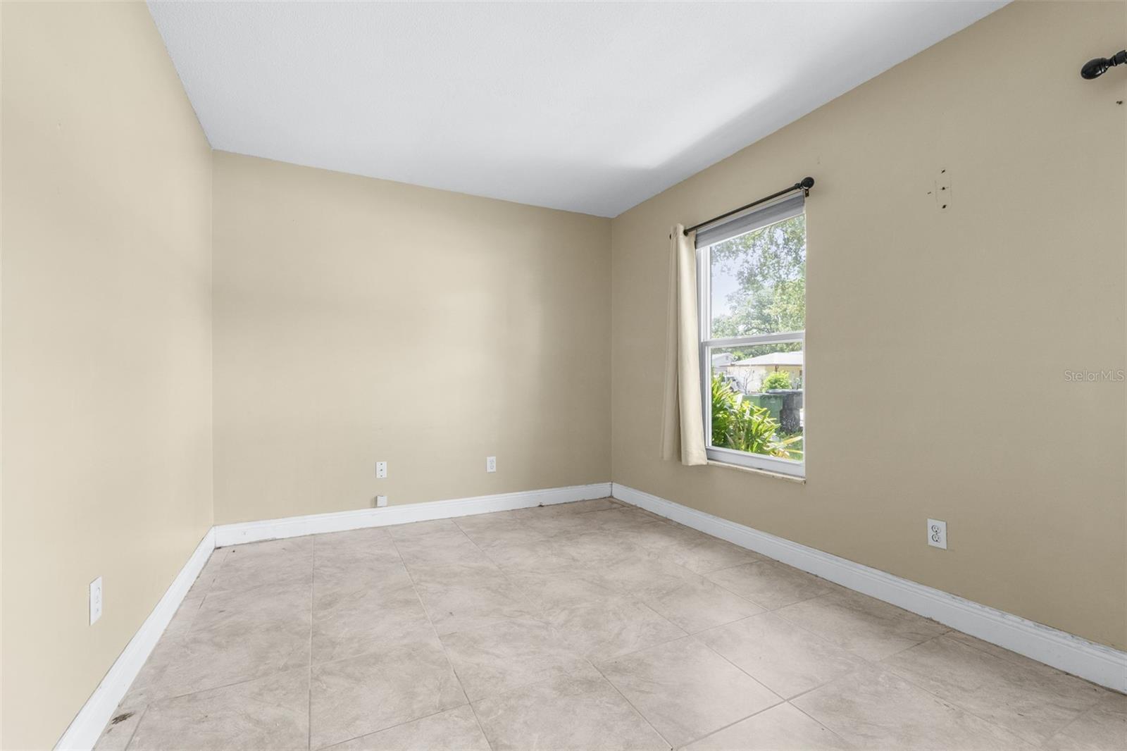 911 W GASTON PL, TAMPA, FL — photo 23