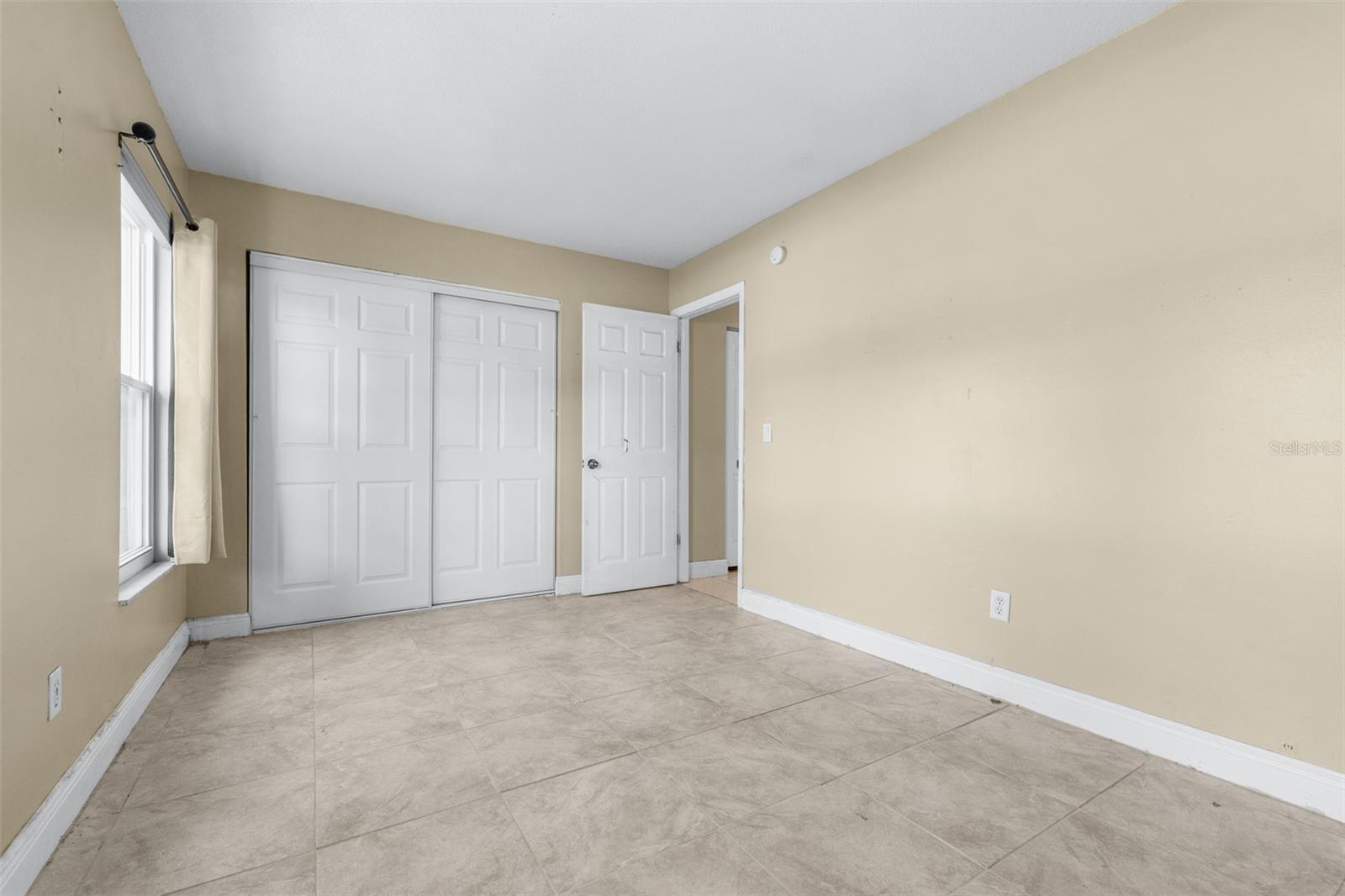 911 W GASTON PL, TAMPA, FL — photo 25