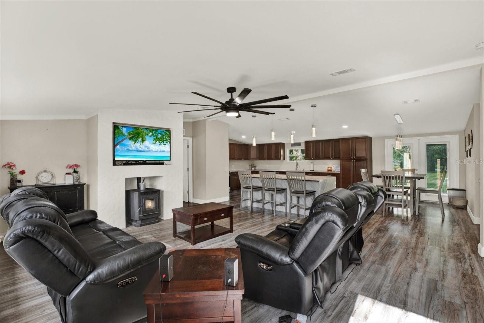 13611 MCINTOSH DR, DADE CITY, FL — photo 2