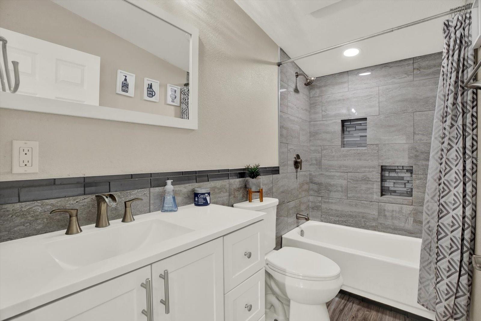 13611 MCINTOSH DR, DADE CITY, FL — photo 20