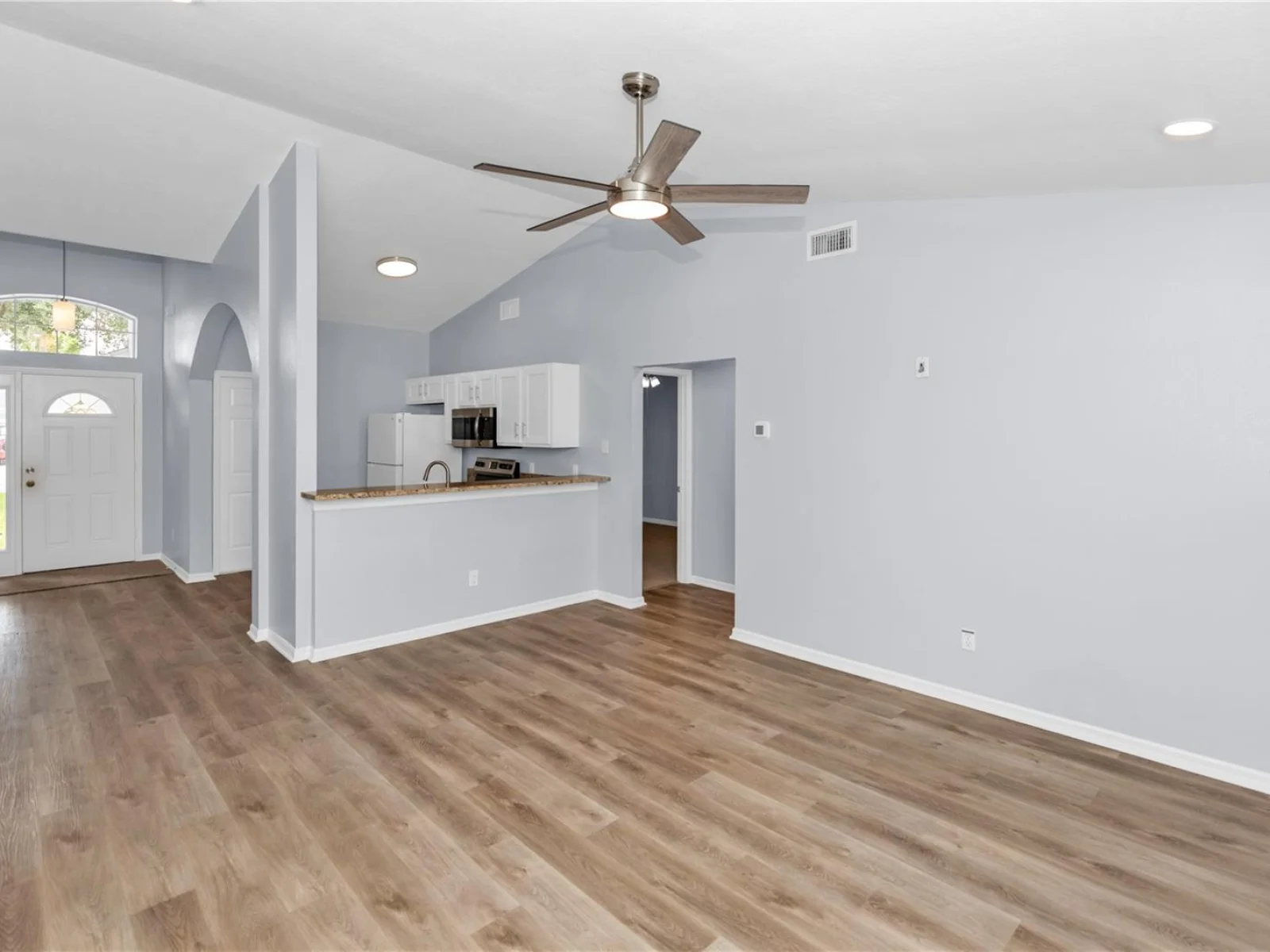 17020 WOODCREST WAY, CLERMONT, FL — photo 6
