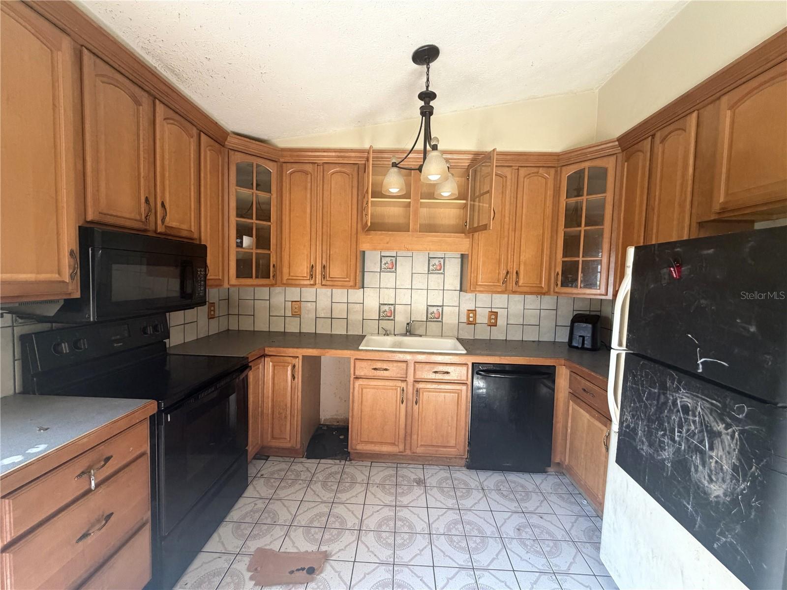 14705 PENGUIN PL, TAMPA, FL — photo 2