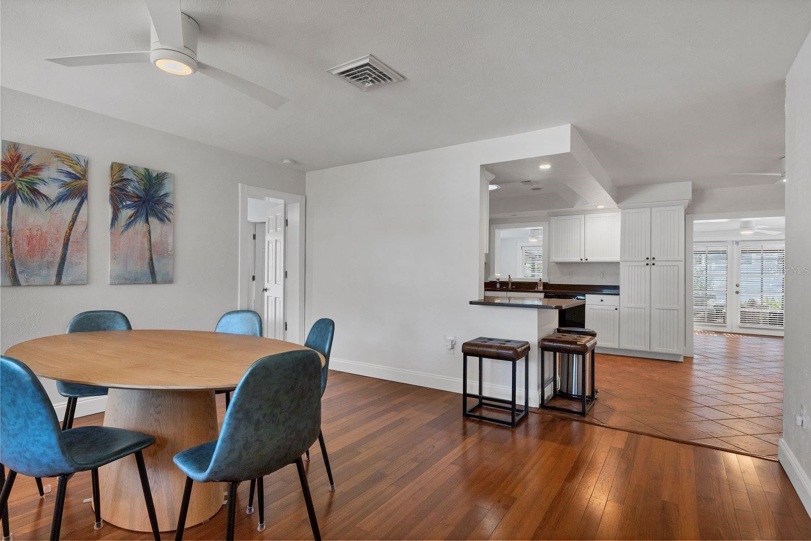 2469 WALDEMERE ST, SARASOTA, FL — photo 4