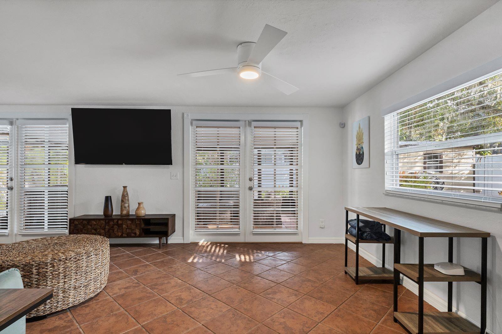 2469 WALDEMERE ST, SARASOTA, FL — photo 9