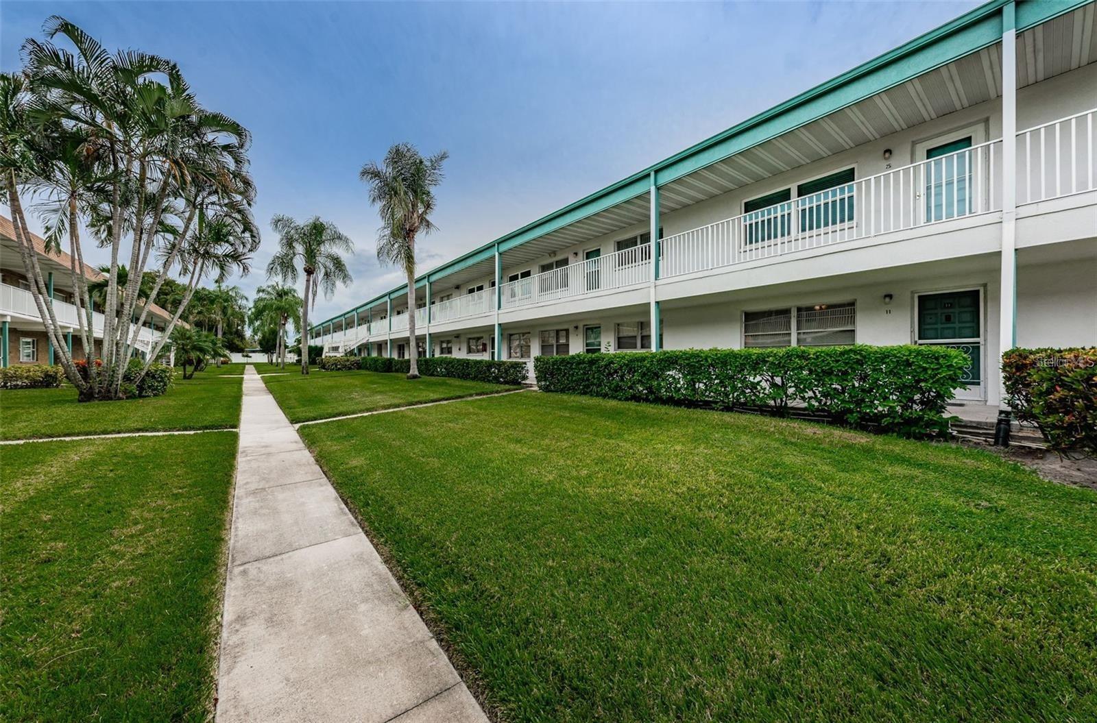 5217 81ST ST N #11, ST PETERSBURG, FL