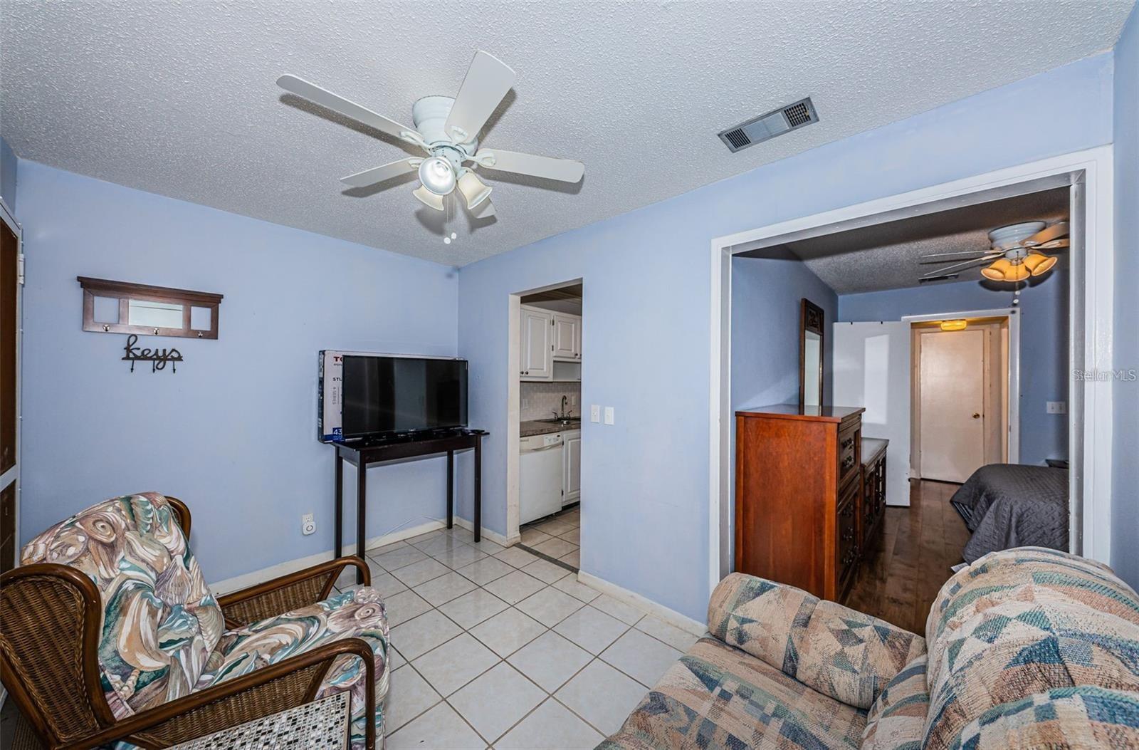 5217 81ST ST N #11, ST PETERSBURG, FL — photo 7