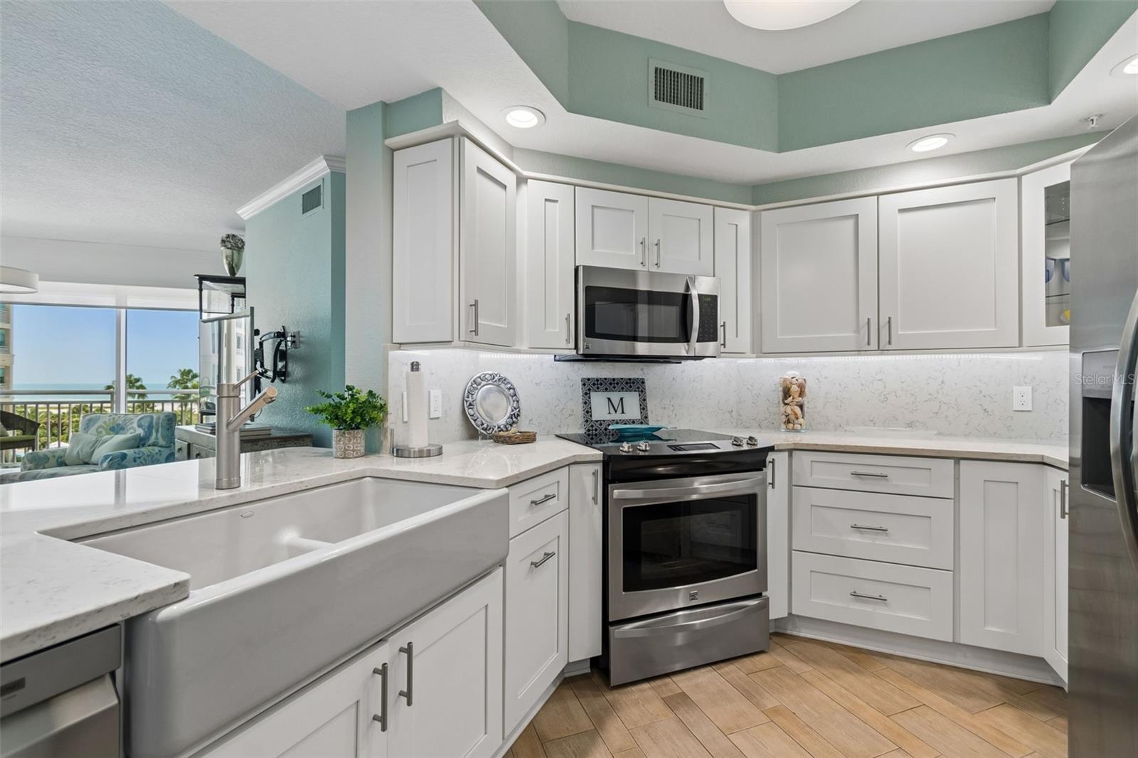 1170 GULF BLVD #403, CLEARWATER BEACH, FL — photo 17