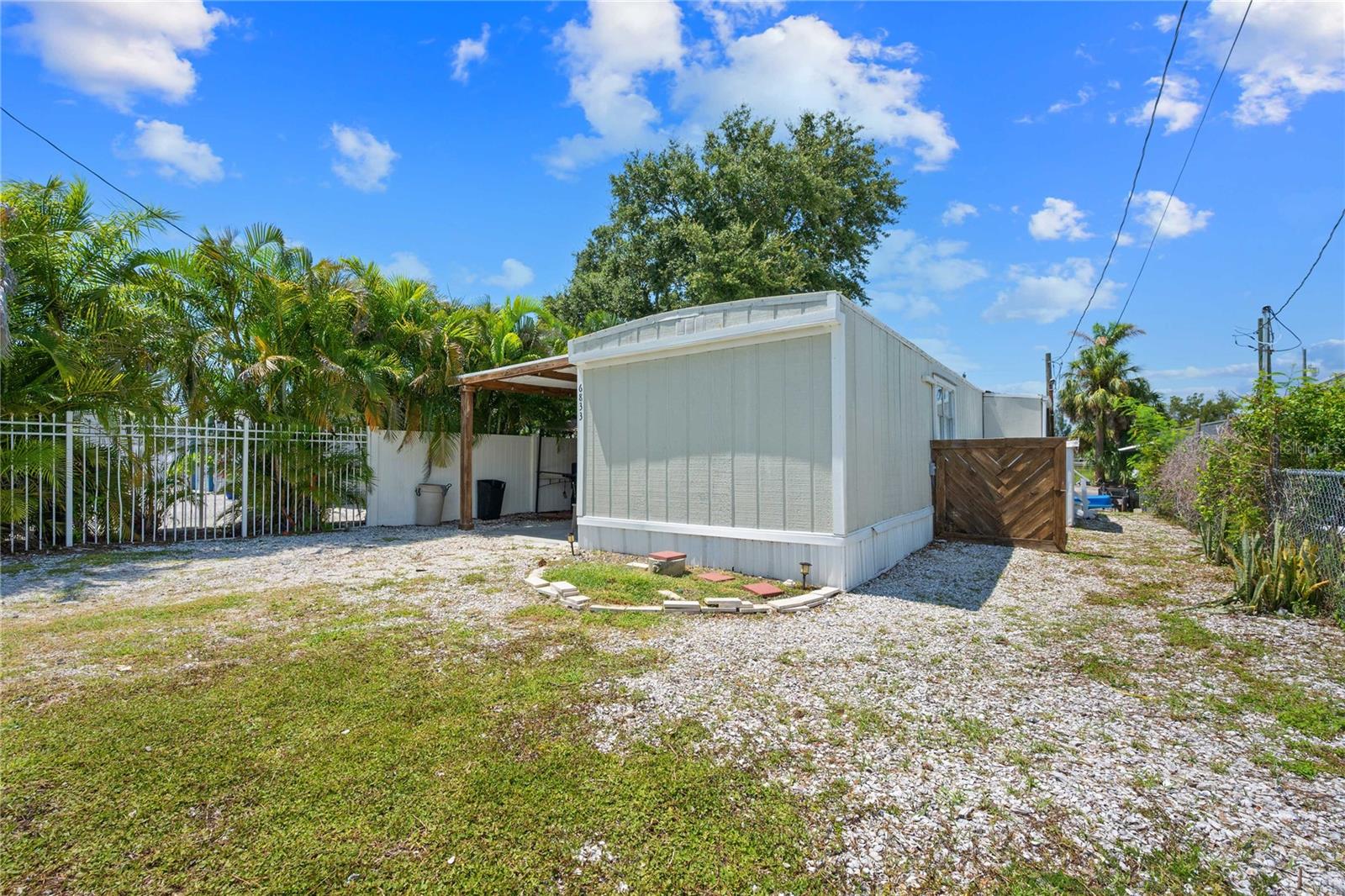 6833 FLICKER LN, HUDSON, FL — photo 13