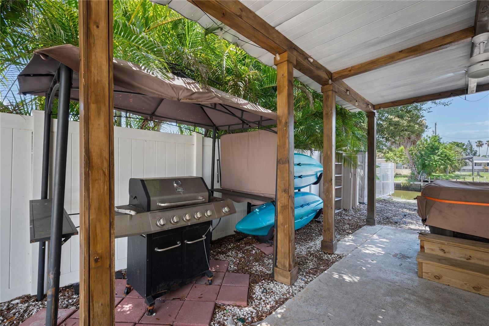 6833 FLICKER LN, HUDSON, FL — photo 15