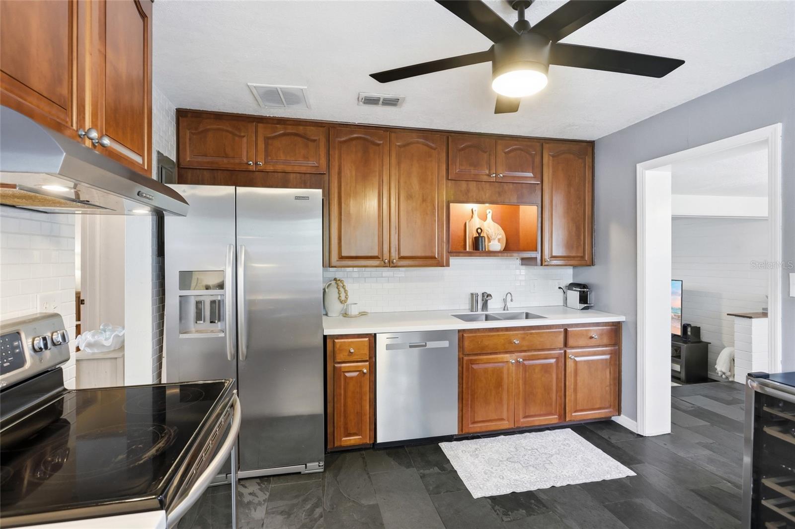 2901 E PINE ST, ORLANDO, FL — photo 7