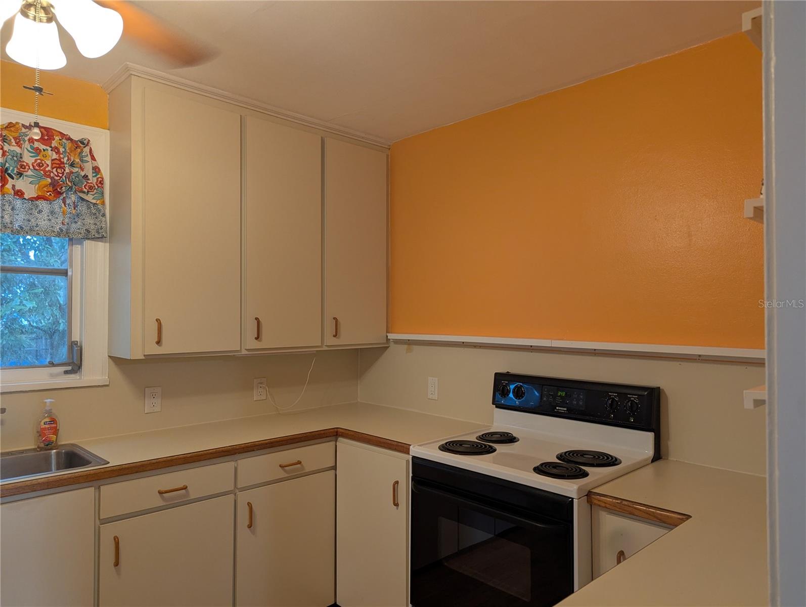 2251 7TH AVE N, ST PETERSBURG, FL — photo 8