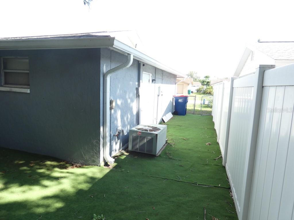 6705 ALBEMARLE PKWY, NEW PORT RICHEY, FL — photo 9