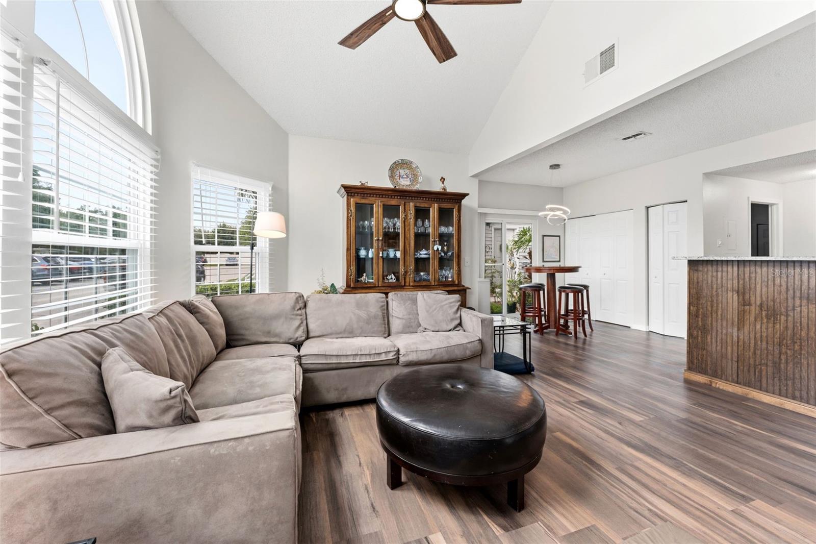 12237 ARMENIA GABLES CIR, TAMPA, FL — photo 11
