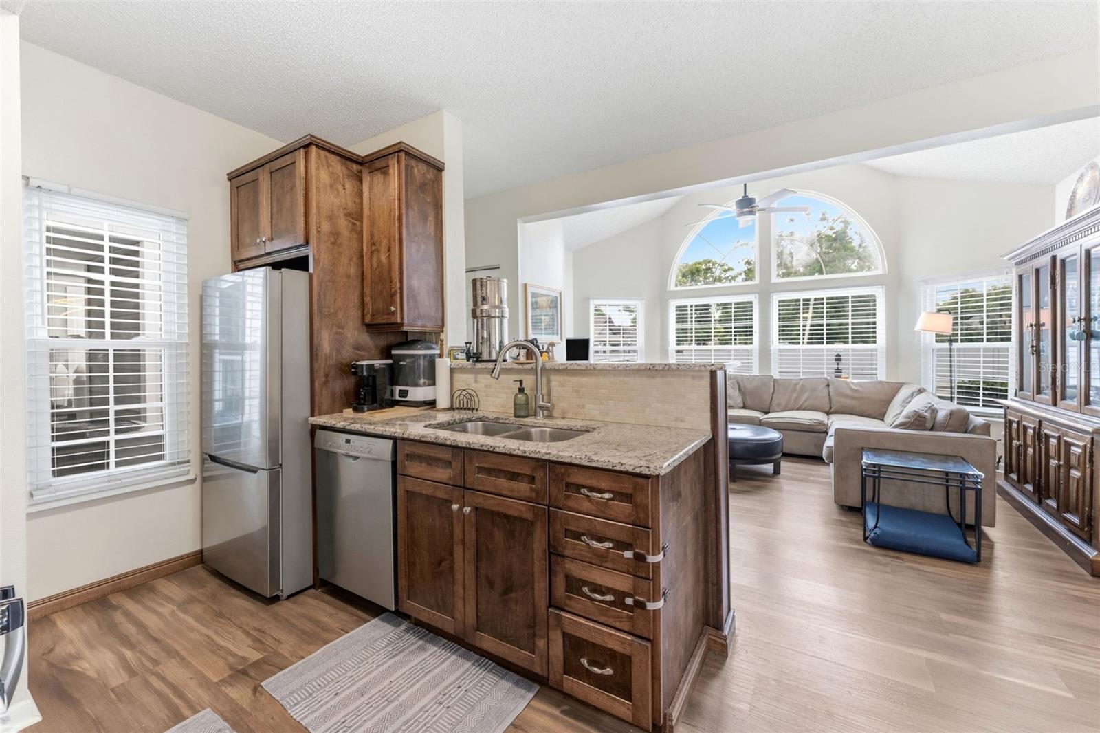 12237 ARMENIA GABLES CIR, TAMPA, FL — photo 14