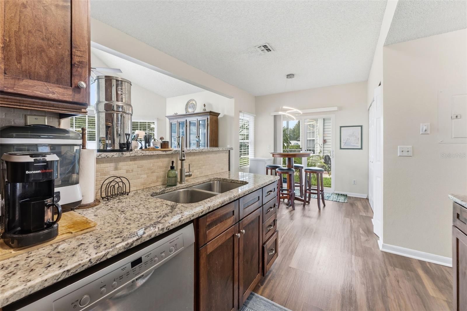 12237 ARMENIA GABLES CIR, TAMPA, FL — photo 17