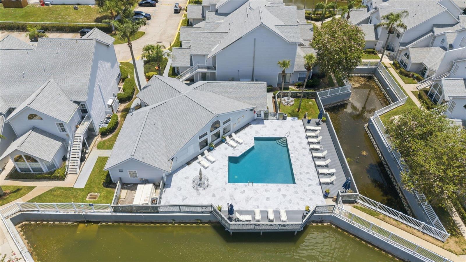 12237 ARMENIA GABLES CIR, TAMPA, FL — photo 35