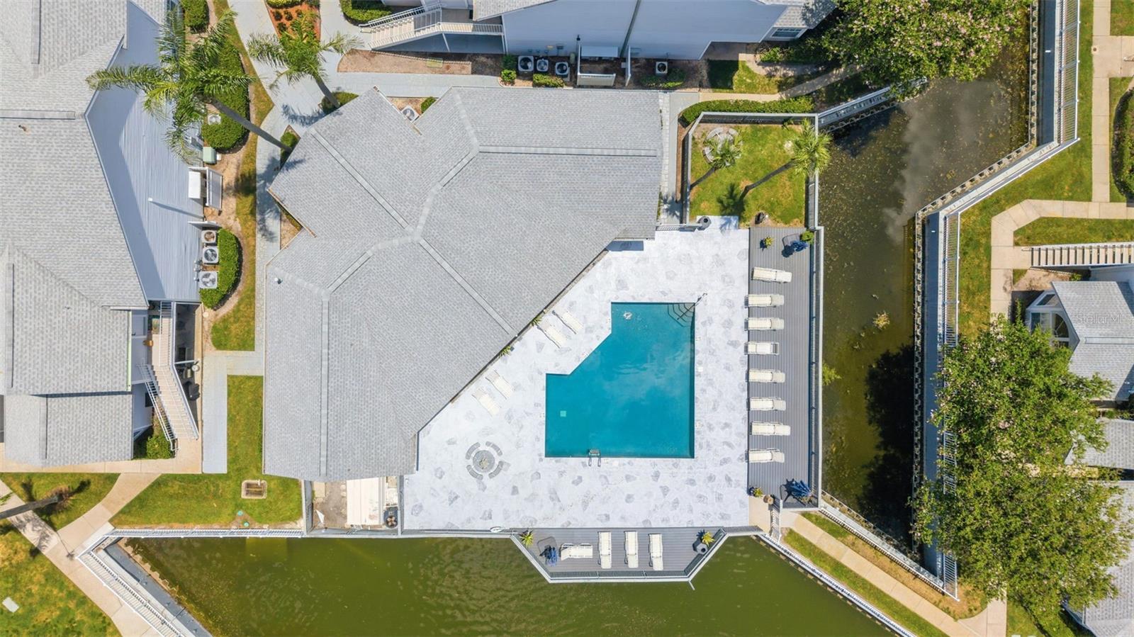 12237 ARMENIA GABLES CIR, TAMPA, FL — photo 36