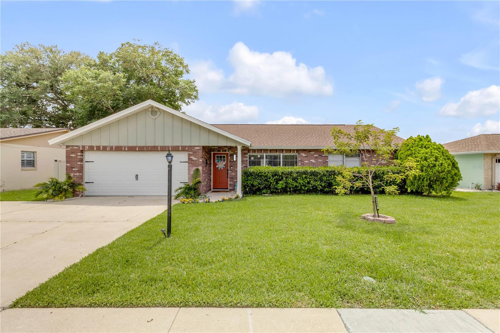 2952 CARRIAGE DR, SOUTH DAYTONA, FL