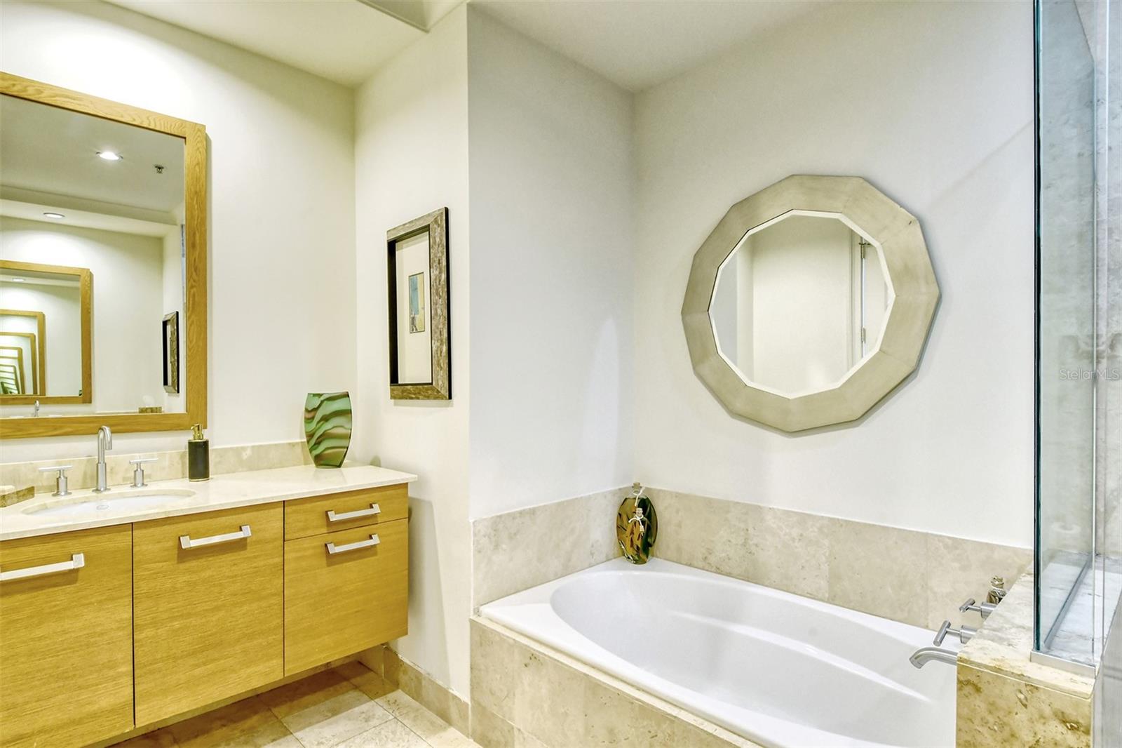 1350 MAIN ST #1702, SARASOTA, FL — photo 29