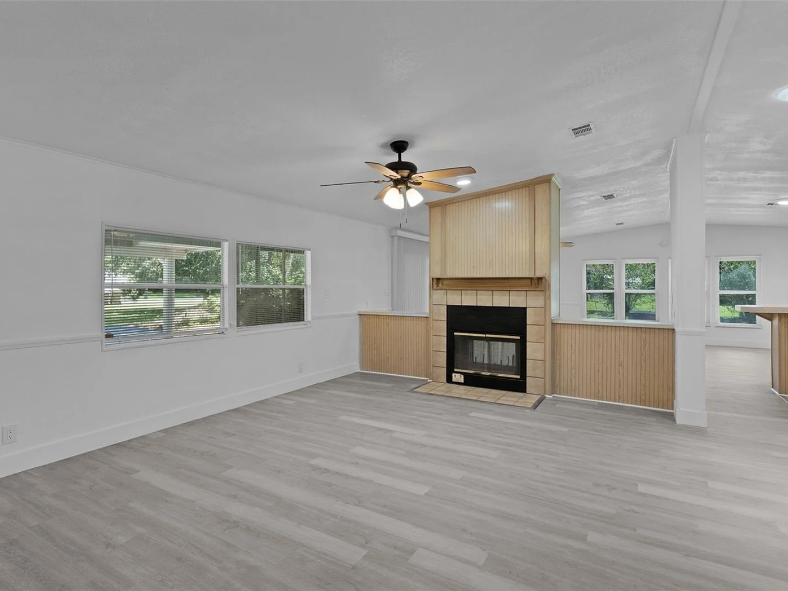 27817 W PELICAN ISLE DR, LEESBURG, FL — photo 11