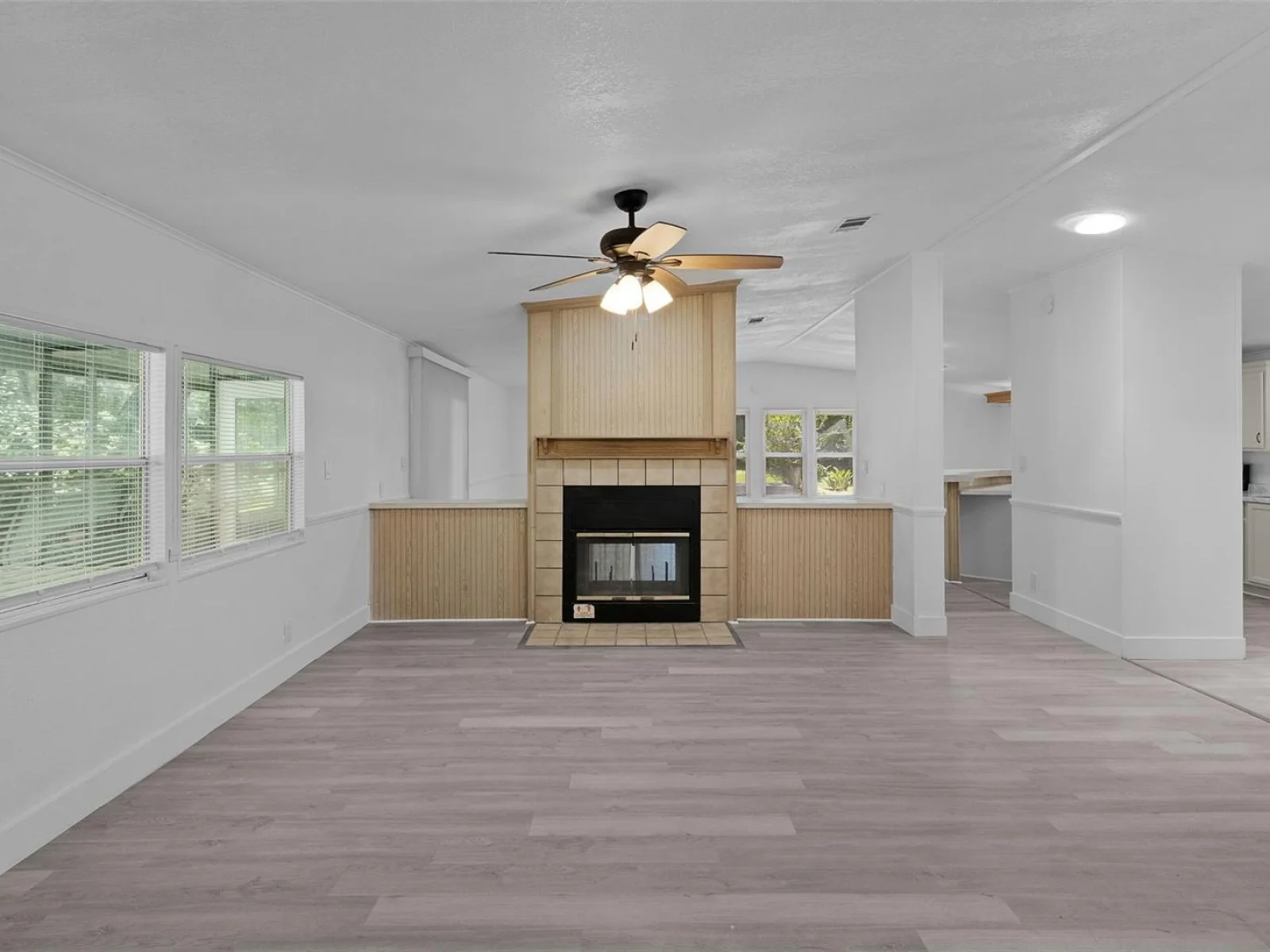 27817 W PELICAN ISLE DR, LEESBURG, FL — photo 12
