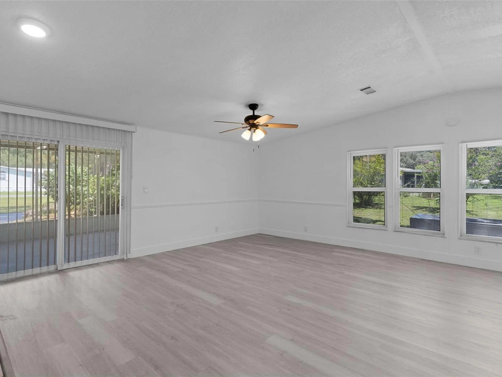 27817 W PELICAN ISLE DR, LEESBURG, FL — photo 27
