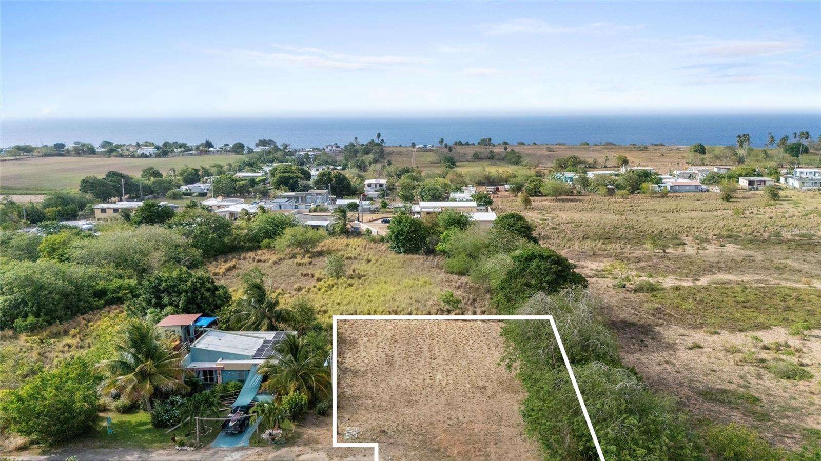 PR 459 KM13.3 Bo. Bejucos INT CALLE LAS UVAS, ISABELA, PR