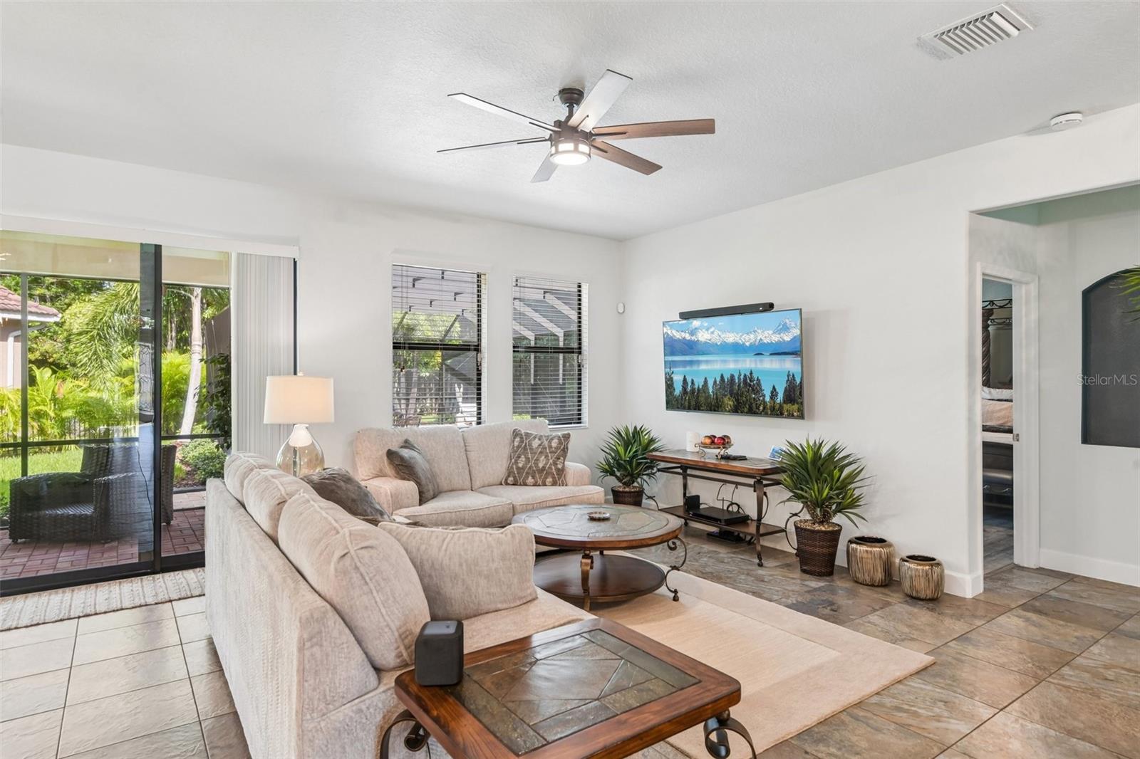 4586 GRAND LAKESIDE DR, PALM HARBOR, FL — photo 16