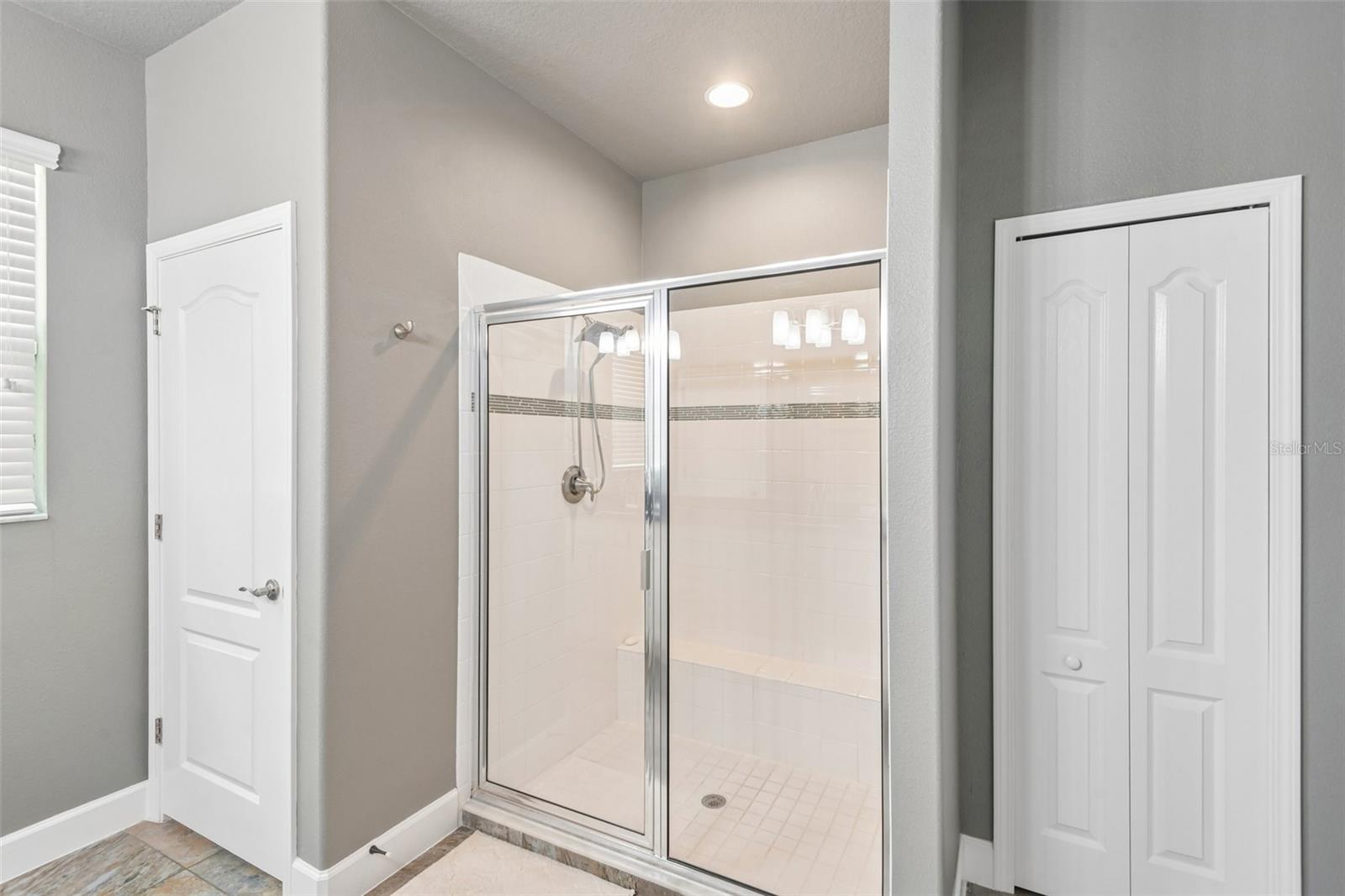 4586 GRAND LAKESIDE DR, PALM HARBOR, FL — photo 26