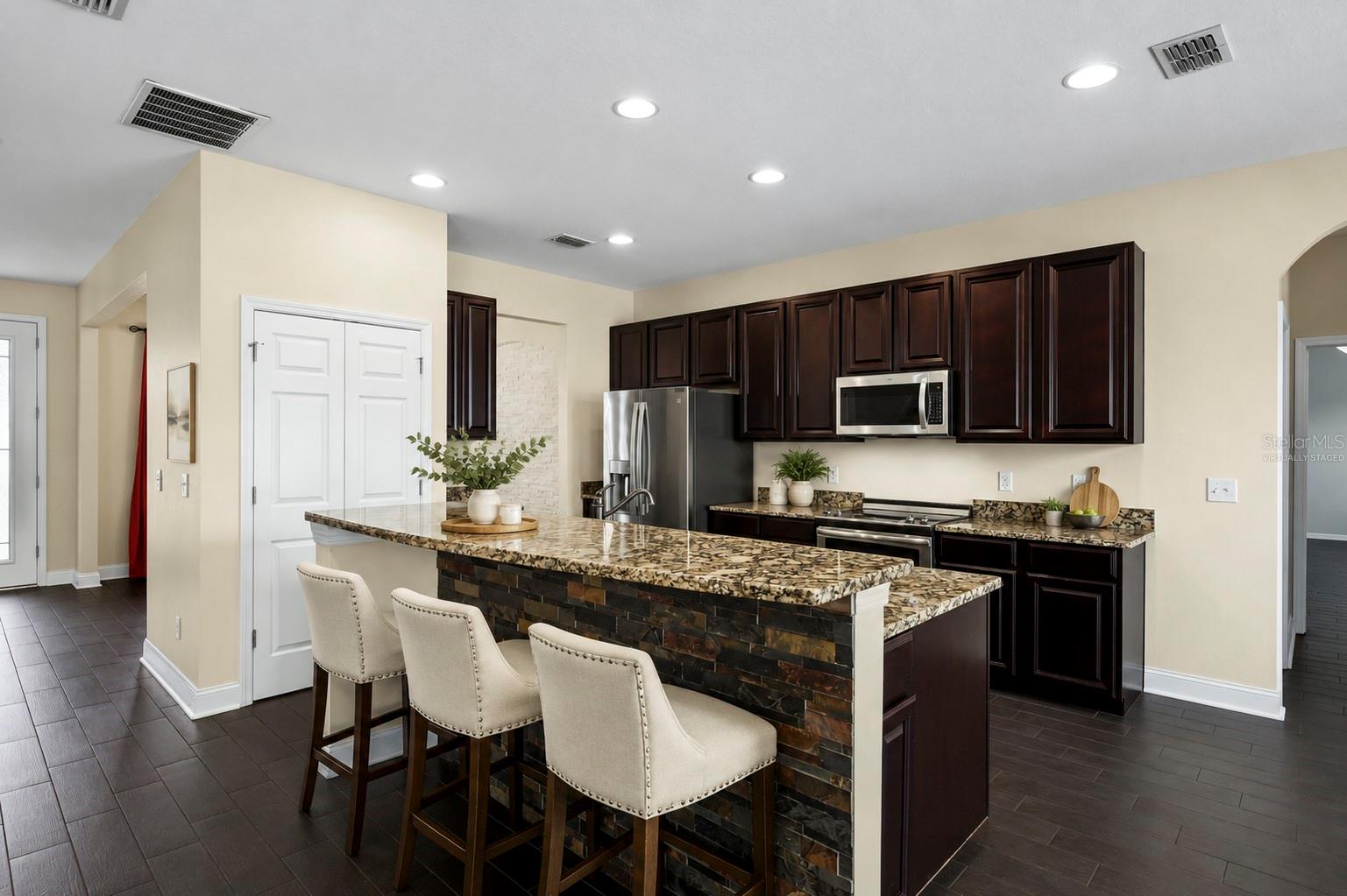 637 GRASSY STONE DR, WINTER GARDEN, FL — photo 18