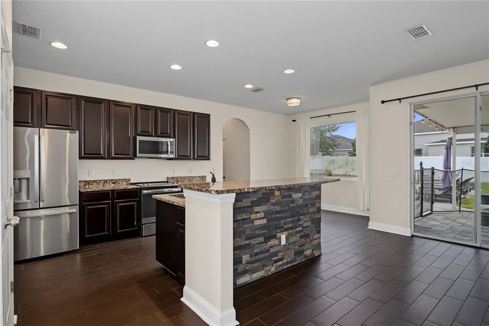 637 GRASSY STONE DR, WINTER GARDEN, FL — photo 22