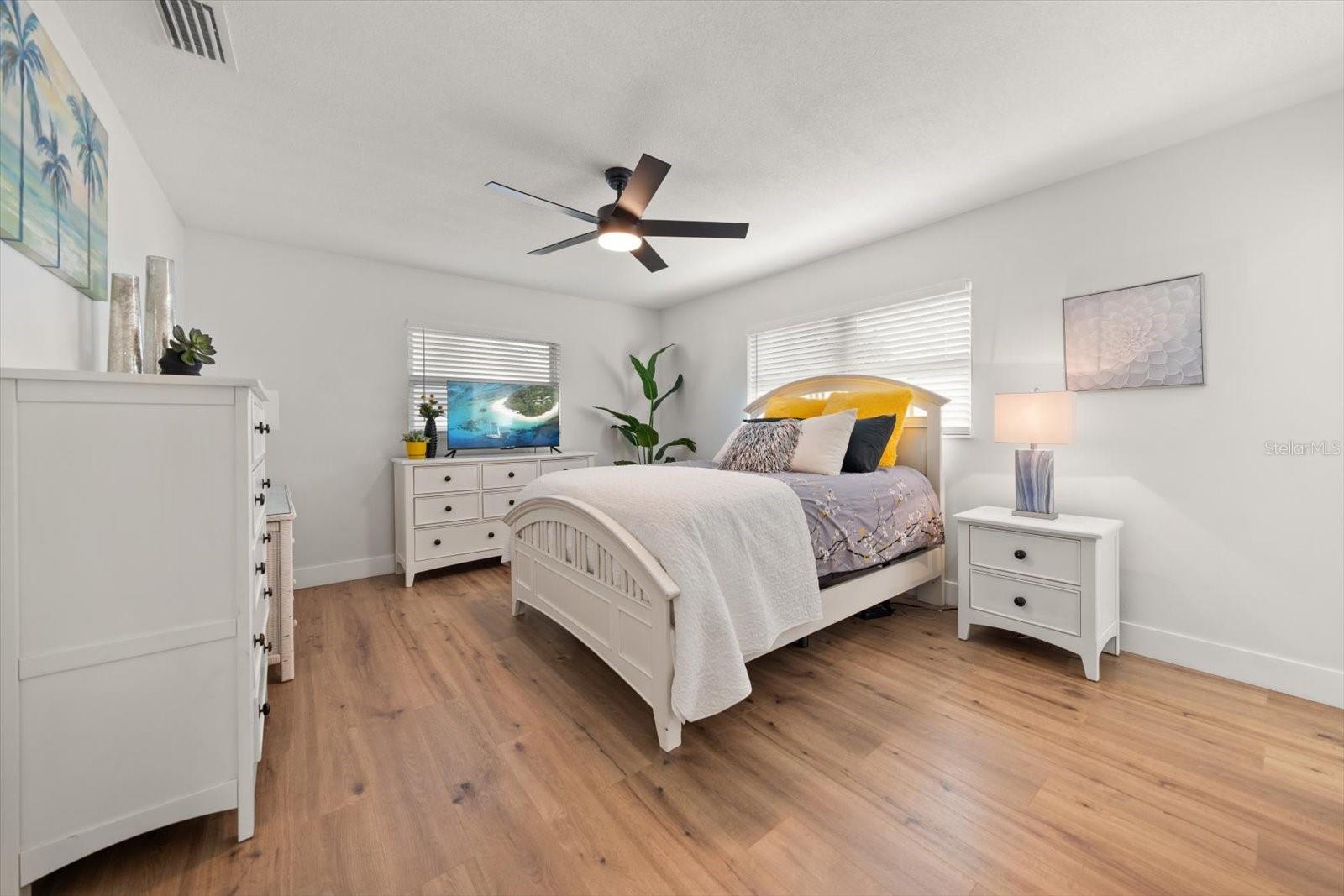 8879 111TH ST, SEMINOLE, FL — photo 12