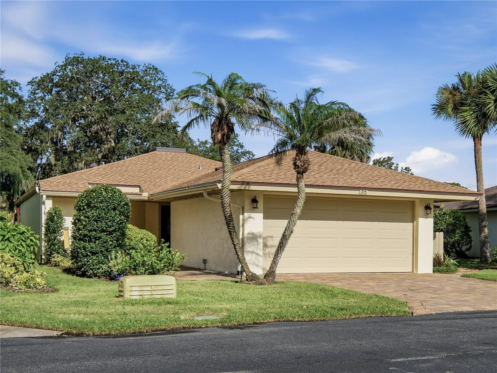 214 CANTERBURY CIR, NEW SMYRNA BEACH, FL