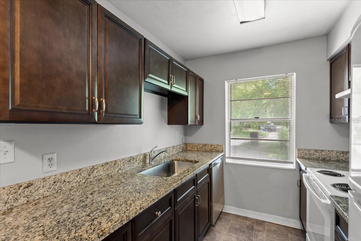 1816 SW 70TH TER, GAINESVILLE, FL — photo 2