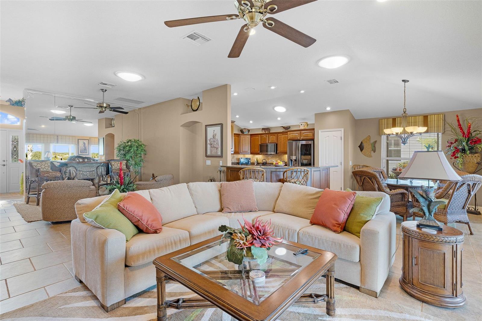 1654 MOUNT CROGHAN TRL, THE VILLAGES, FL — photo 11