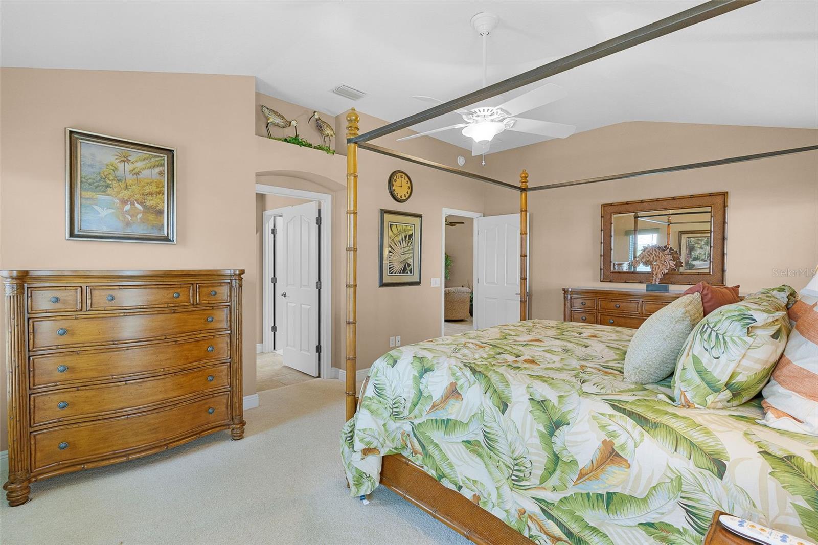 1654 MOUNT CROGHAN TRL, THE VILLAGES, FL — photo 24