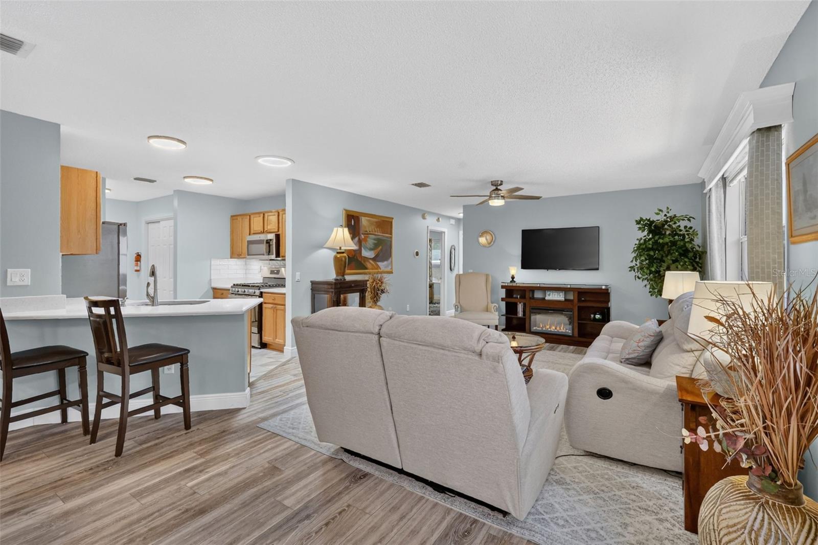 356 KATHERINE PL, THE VILLAGES, FL — photo 11