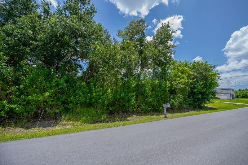 6304 TILLY ST, ENGLEWOOD, FL — photo 2