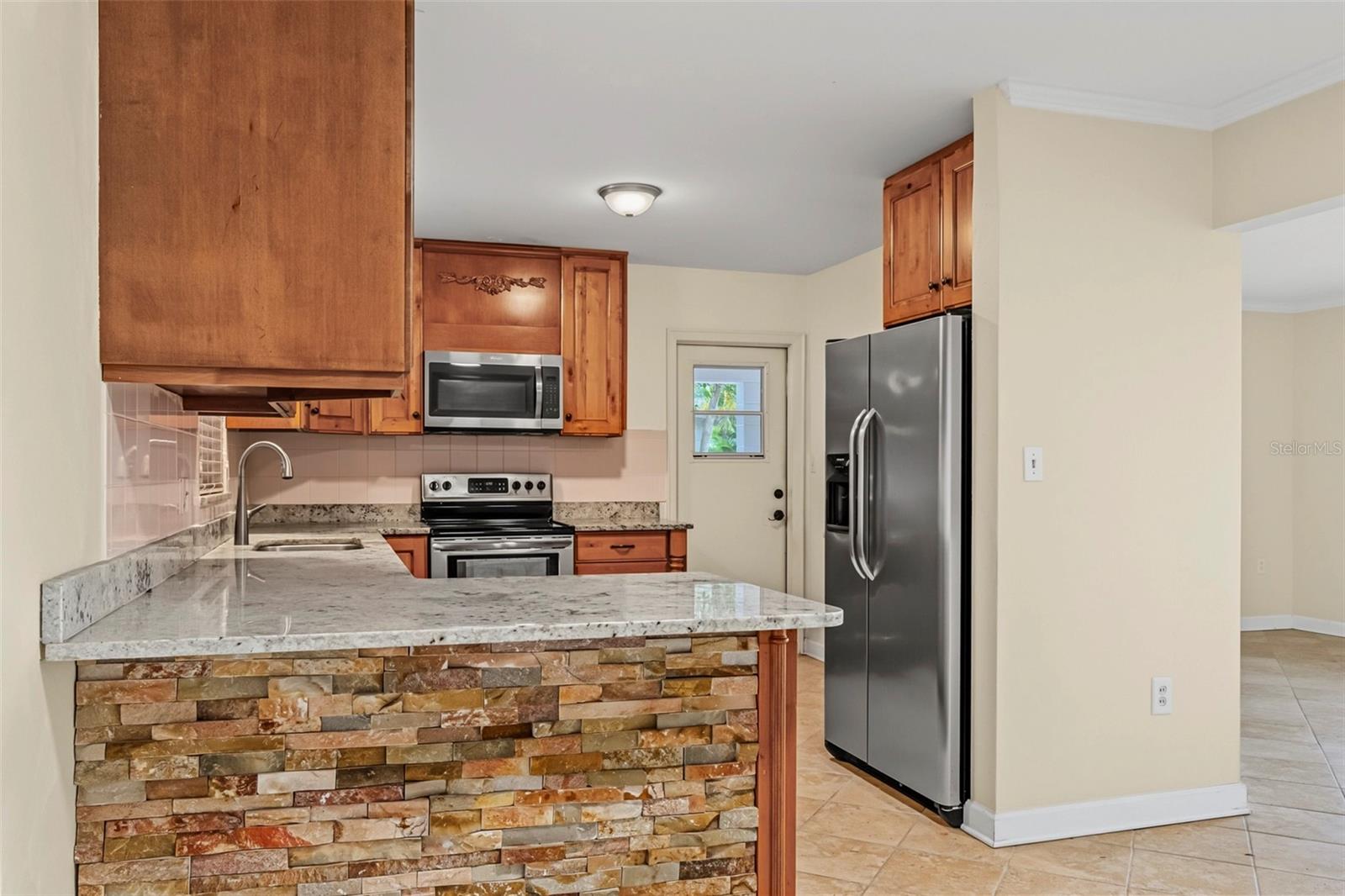 409 E GULLEY AVE, OAKLAND, FL — photo 8