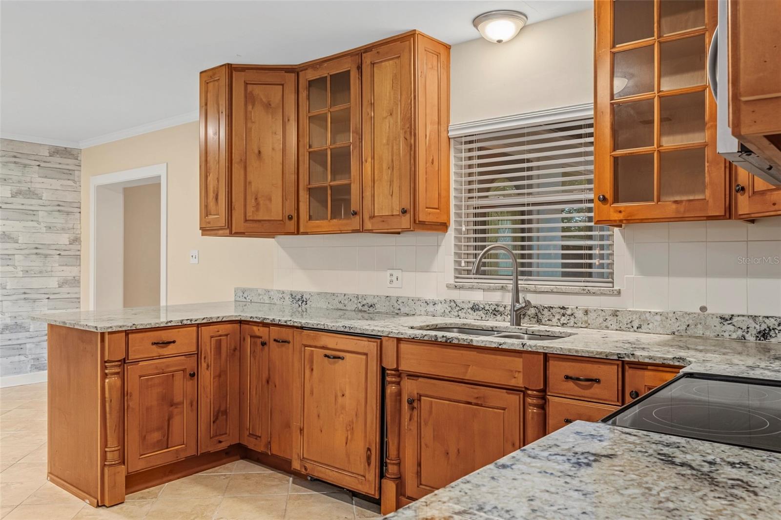 409 E GULLEY AVE, OAKLAND, FL — photo 12
