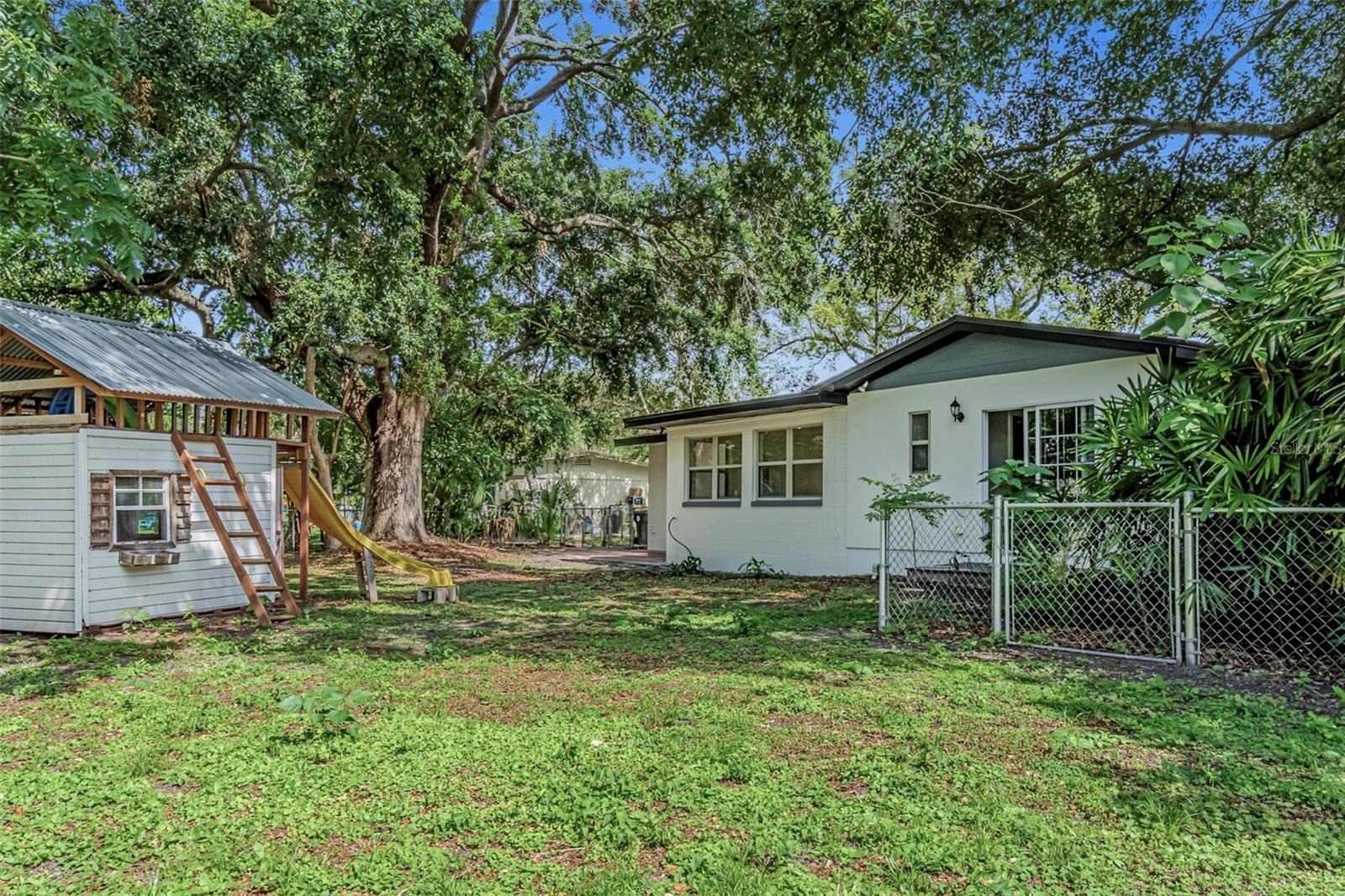 409 E GULLEY AVE, OAKLAND, FL — photo 33