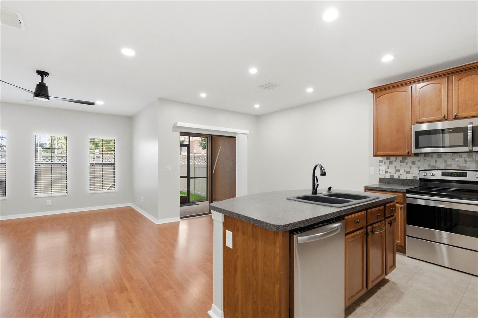 30149 GOODWICK WAY, WESLEY CHAPEL, FL — photo 4