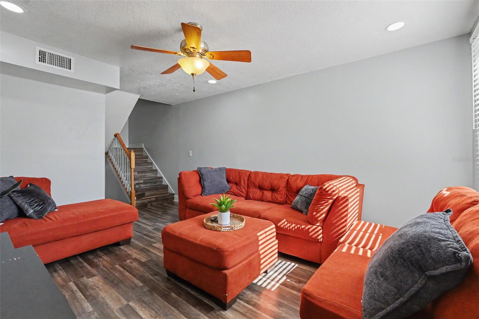 4505 LA CAPRI CT, TAMPA, FL — photo 4