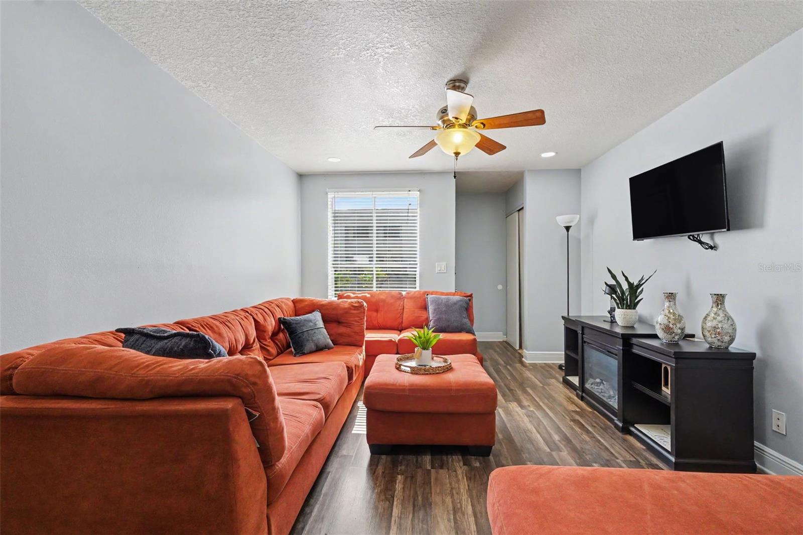 4505 LA CAPRI CT, TAMPA, FL — photo 6