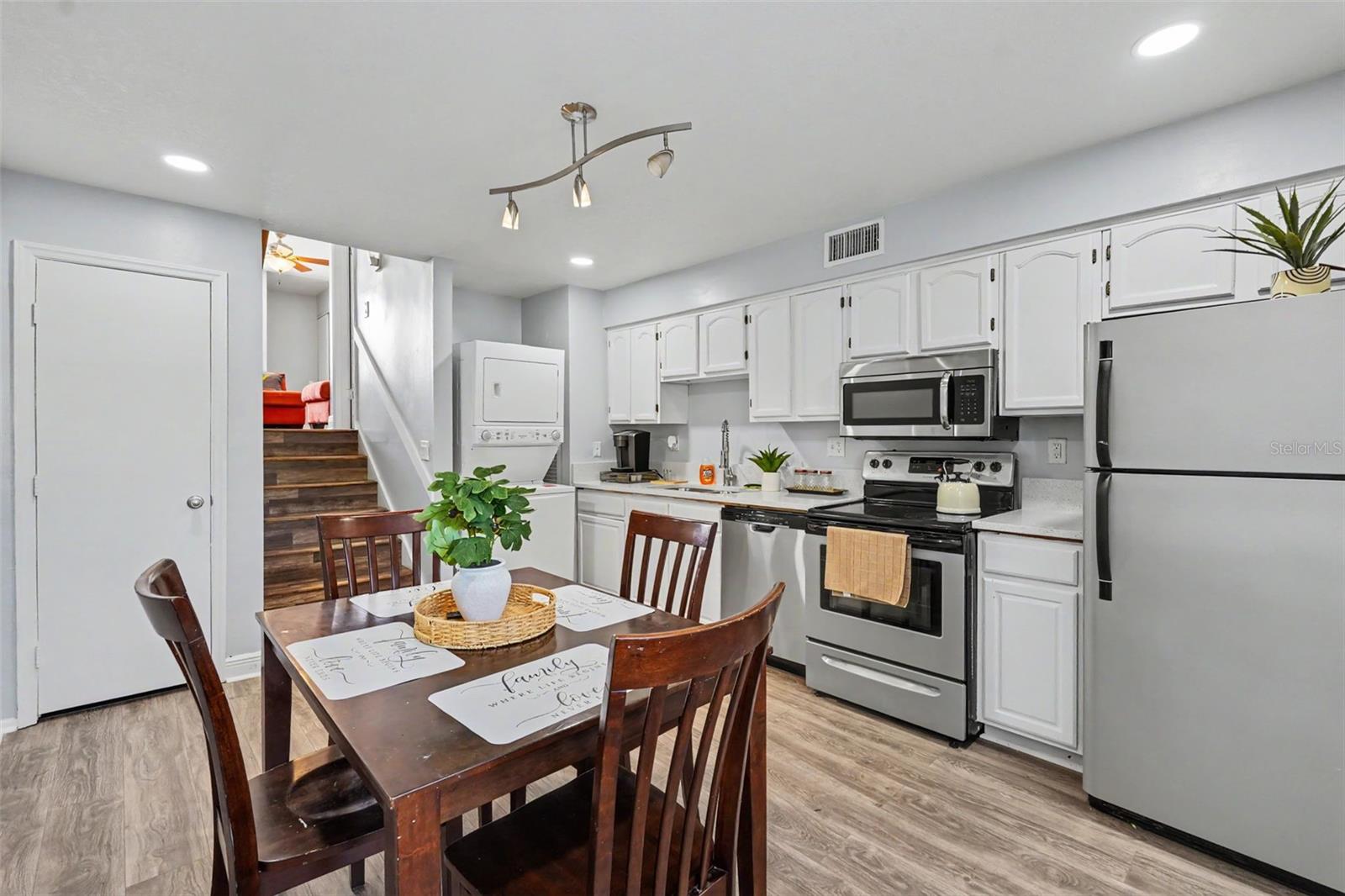 4505 LA CAPRI CT, TAMPA, FL — photo 11