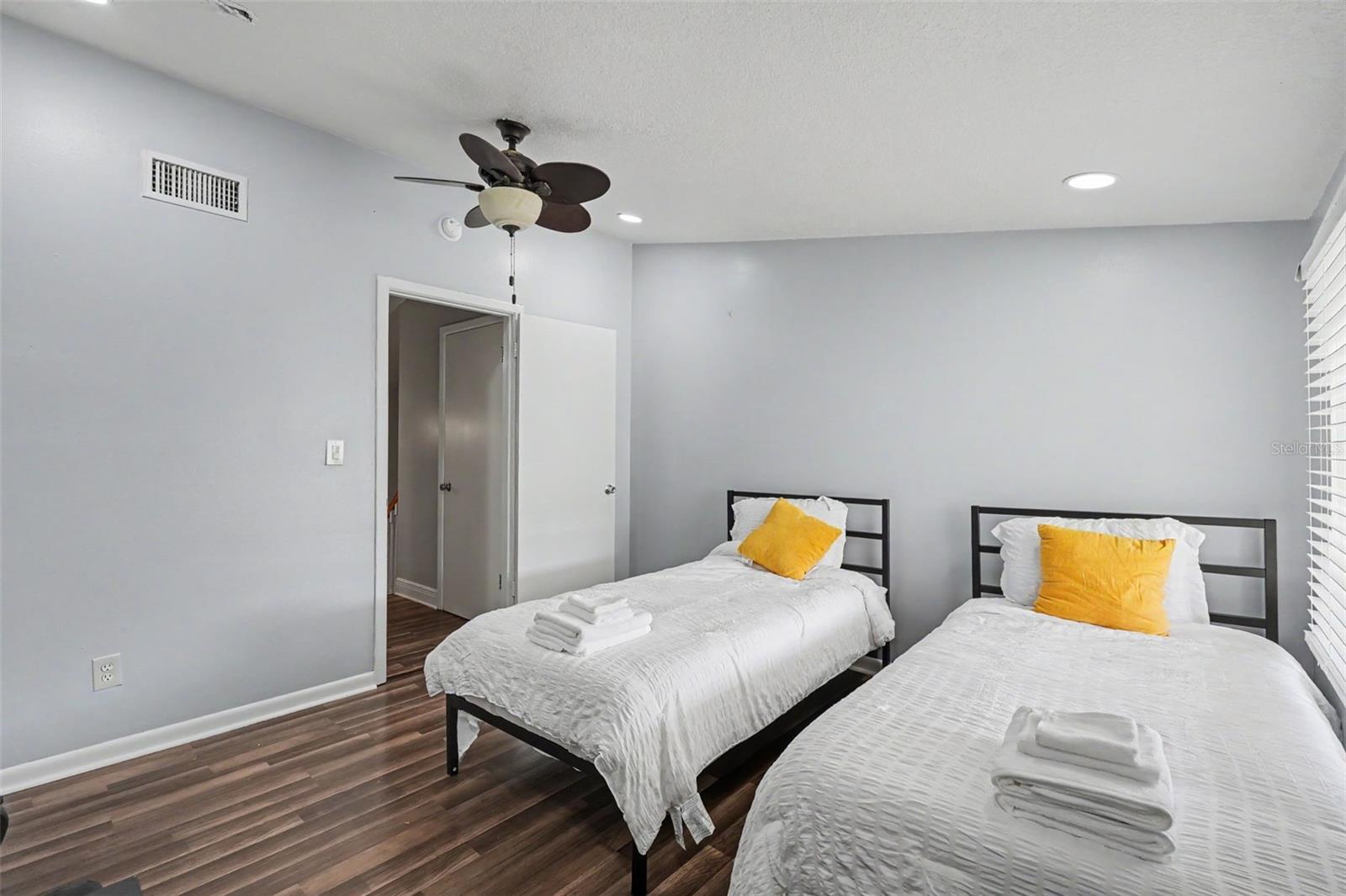 4505 LA CAPRI CT, TAMPA, FL — photo 23