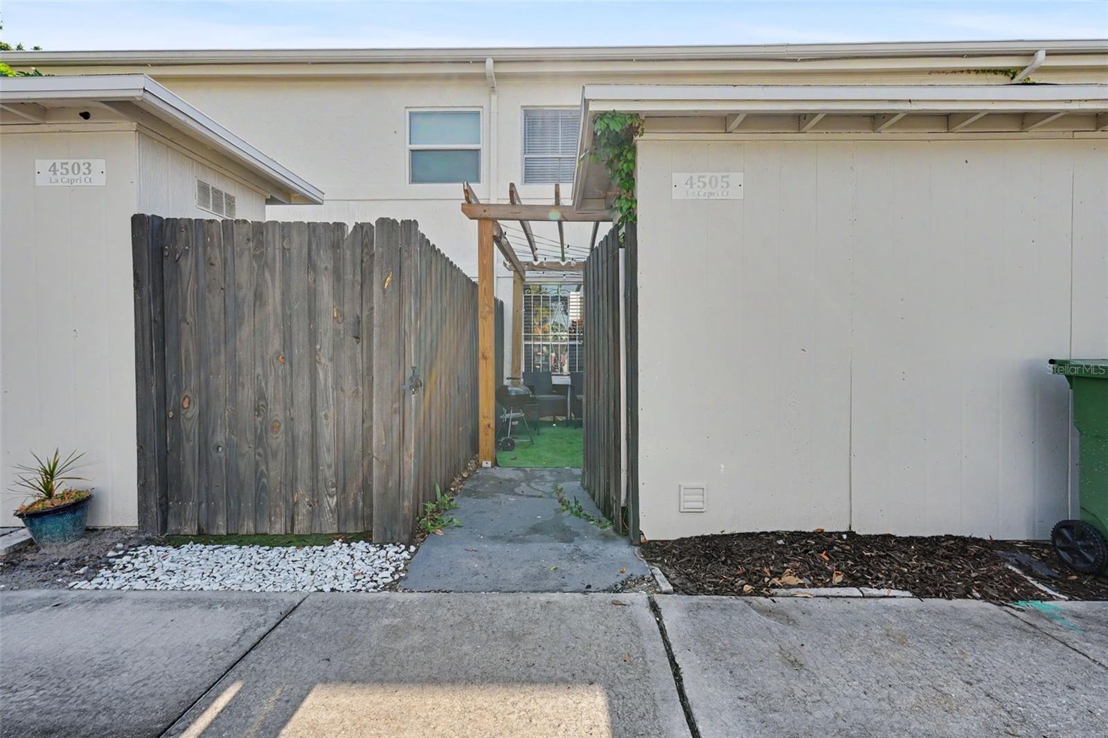 4505 LA CAPRI CT, TAMPA, FL — photo 26